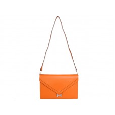 Pochette Hermès Pilot orange avec finitions argentées