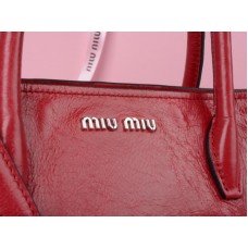 Sac cabas Miu Miu en cuir verni rouge