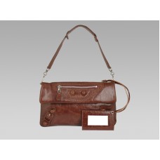 Balenciaga Giant Envelope en cuir marron