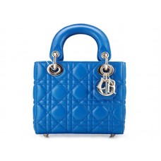 Sac Dior Nano en cuir bleu avec détails dorés