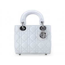 Sac Dior Nano en cuir blanc, finitions argentées
