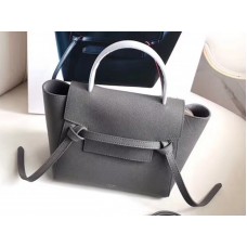 Sac ceinture micro Céline en cuir de veau grainé gris