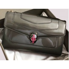 Étui à rabat Bvlgari Serpenti Forever 22 cm en cuir de veau métallisé gris foncé