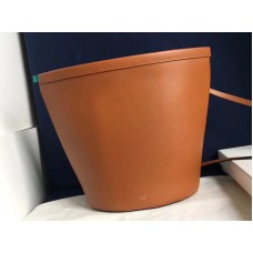 Sac seau Celine Claps en cuir de veau camel