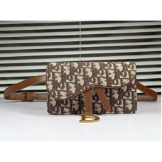 Pochette Dior Oblique Saddle marron d56161