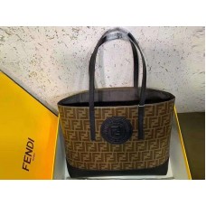 Sac cabas Fendi en tissu noir F041