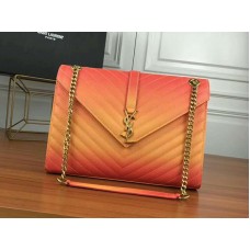 Sacoche Saint Laurent YSL Monogram en cuir matelassé orange
