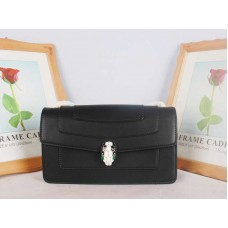 Housse à rabat Bvlgari Serpenti Forever 22 cm en cuir de veau noir