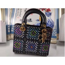 Sac Lady Dior en cuir de veau noir gaufré à chaud et peint à la main