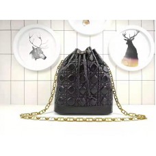 Sac seau Miss Dior en agneau noir