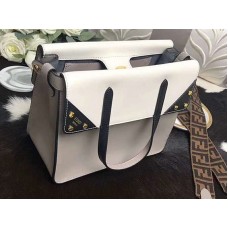 Sac cabas Fendi Medium Flip Regular en cuir blanc