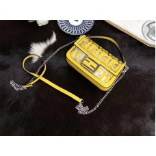 Sac baguette Fendi petit modèle en PU jaune