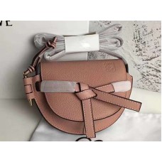 Sac Loewe Gate Mini en cuir de veau grainé rose