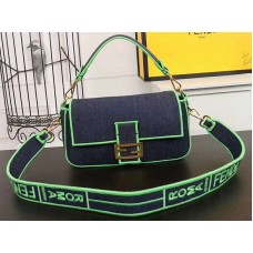 Sac Baguette Fendi grand format en denim bleu et vert