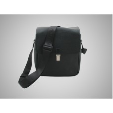 Louis Vuitton Taïga Yaranga