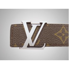 Ceinture Louis Vuitton monogrammée initiale avec boucle argentée