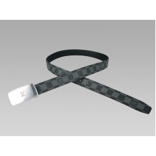 Ceinture Louis Vuitton longue Damier Graphite à boucle argentée