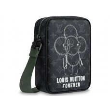 Louis Vuitton Monogram Eclipse Danube PM m43677