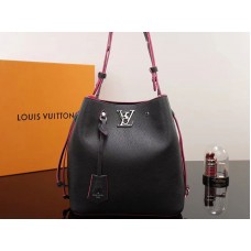 Seau Louis Vuitton Lockme Noir m54677