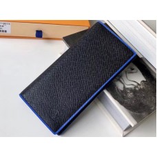 Portefeuille Louis Vuitton Brazza en cuir Taïga m30558