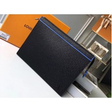 Louis Vuitton Taiga Pochette Voyage en cuir m30573