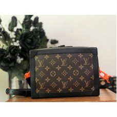 Malle souple Louis Vuitton Matchpoint en toile Monogram m44427