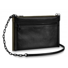 Sacoche plate en cuir Monogram Shadow Louis Vuitton noire m44635