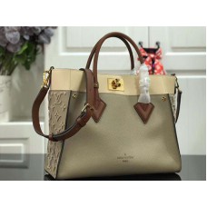 Louis Vuitton On My Side Cuir de veau gris m53823